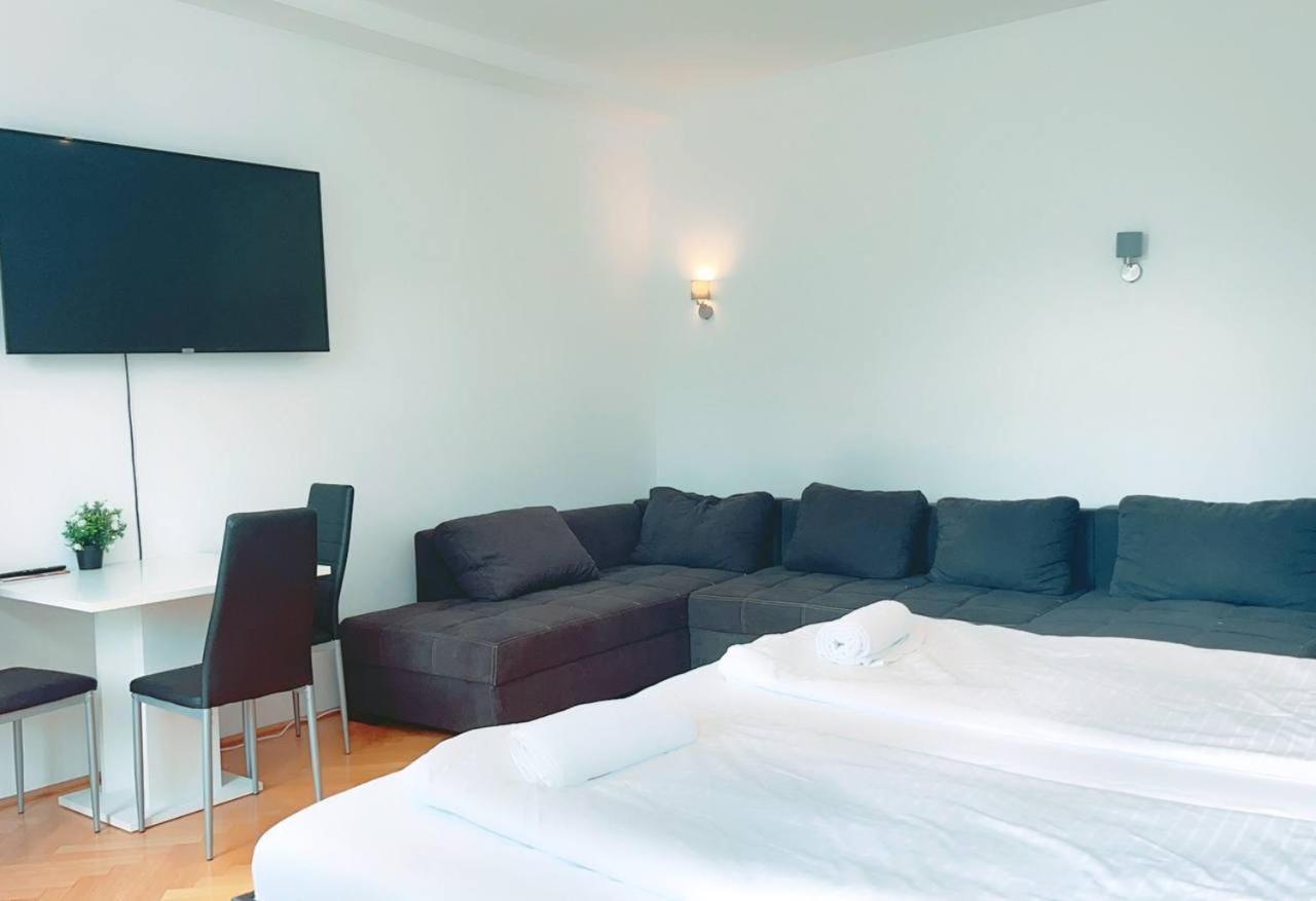 Deluxe Double Room Kp Viena Exterior foto