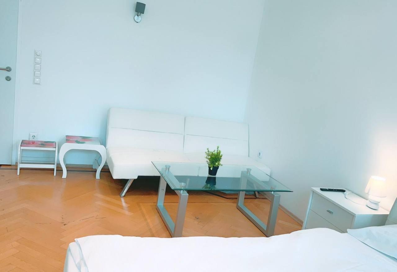 Deluxe Double Room Kp Viena Exterior foto